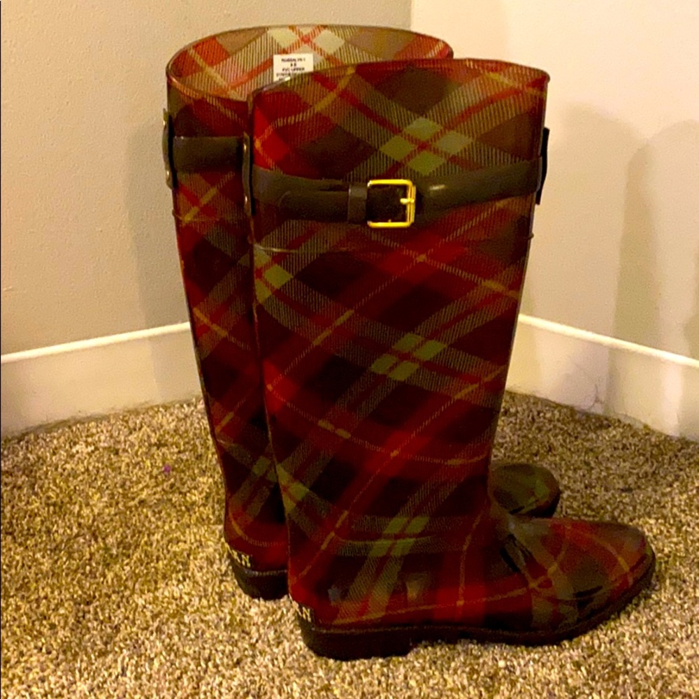 Rain boots
